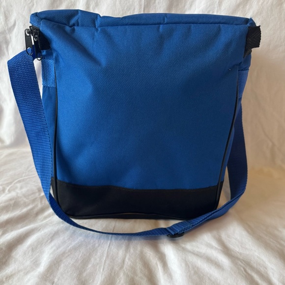 Kansas City Royals blue nylon insulated Budweiser cooler. - Picture 4 of 9